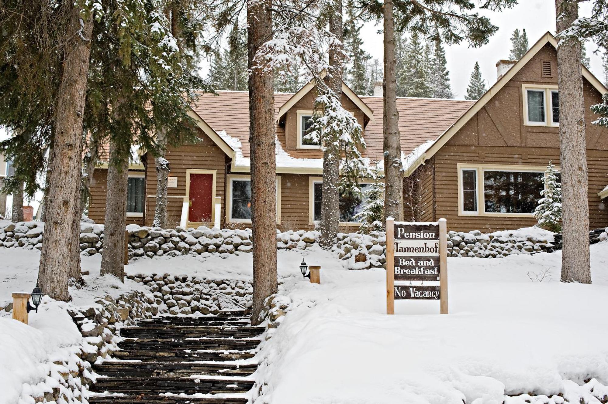 Banff Boutique Inn - Adults Only Ngoại thất bức ảnh